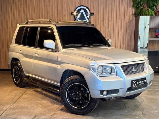 MITSUBISHI PAJERO TR4 2.0 4X4 16V 131CV GASOLINA 4P AUTOMÁTICO MITSUBISHI PAJERO TR4 2.0 4X4 16V 131CV GASOLINA 4P AUTOMÁTICO